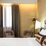 Acca Hotell 3*