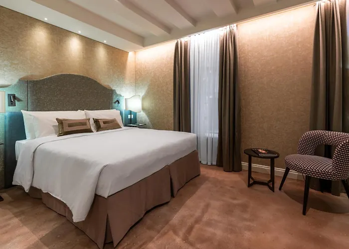 Acca 3* البندقية